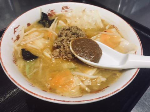 野菜たっぷりの味噌ラーメン