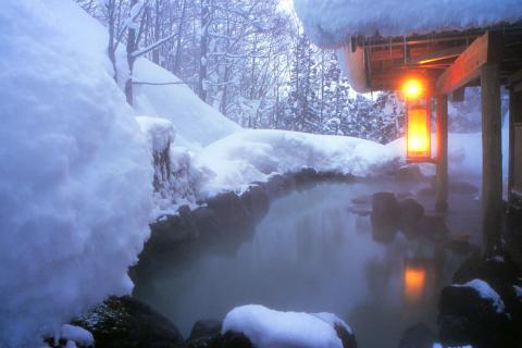周辺の沢にサワガニがたくさんいたことから名付けられた蟹場温泉は、1846年(弘化3年)開湯です。
