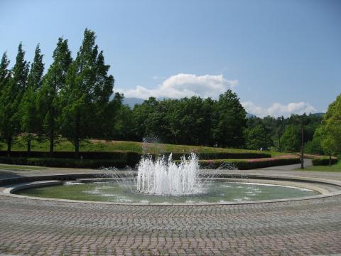公園内噴水