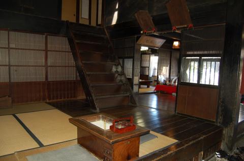 大橋屋 玄関先
