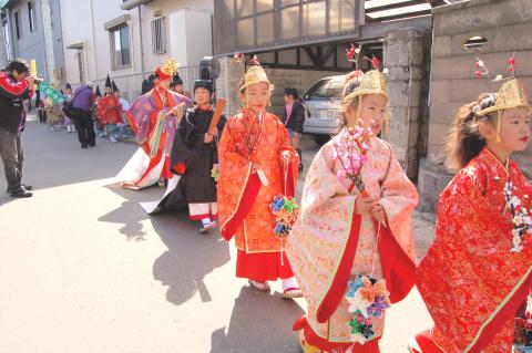 子供ひな行列